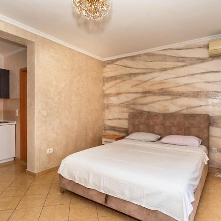 Ani Apartmani ドプラー・ヴォダ エクステリア 写真